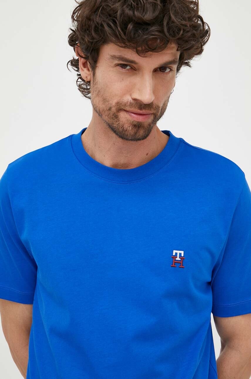 

Хлопковая футболка Tommy Hilfiger цвет синий с аппликацией
