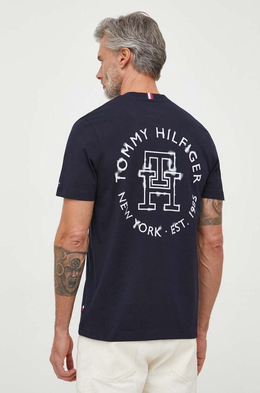

Памучна тениска Tommy Hilfiger в тъмносиньо с принт, Тъмносин
