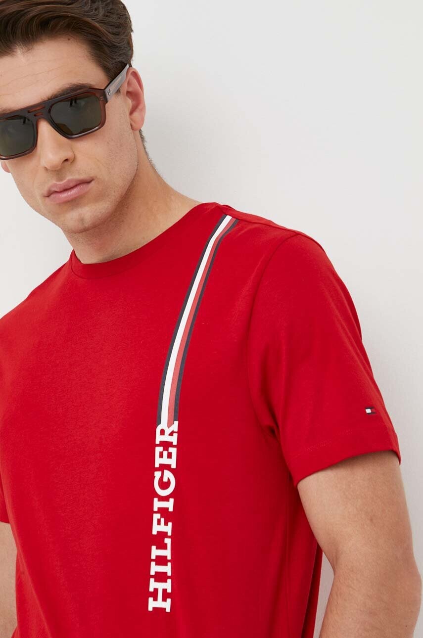 

Хлопковая футболка Tommy Hilfiger цвет красный с принтом