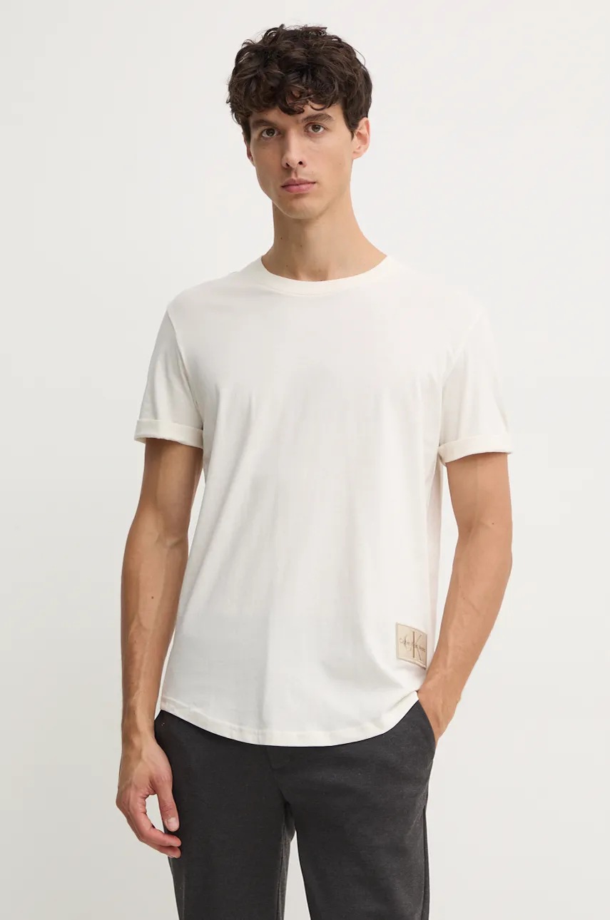 

Памучна тениска Calvin Klein Jeans в бяло с апликация J30J323482, Бежов
