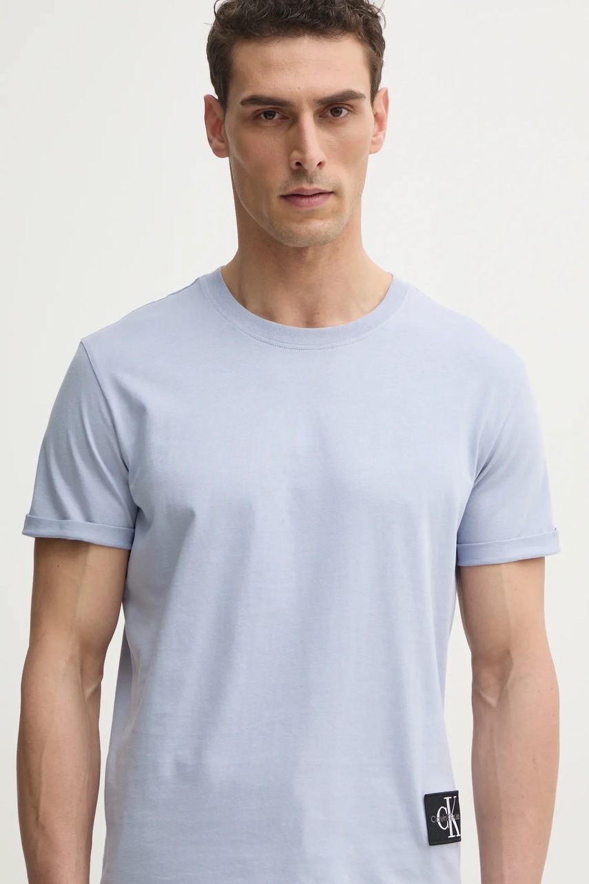 

Памучна тениска Calvin Klein Jeans в лилаво с апликация J30J323482, Син