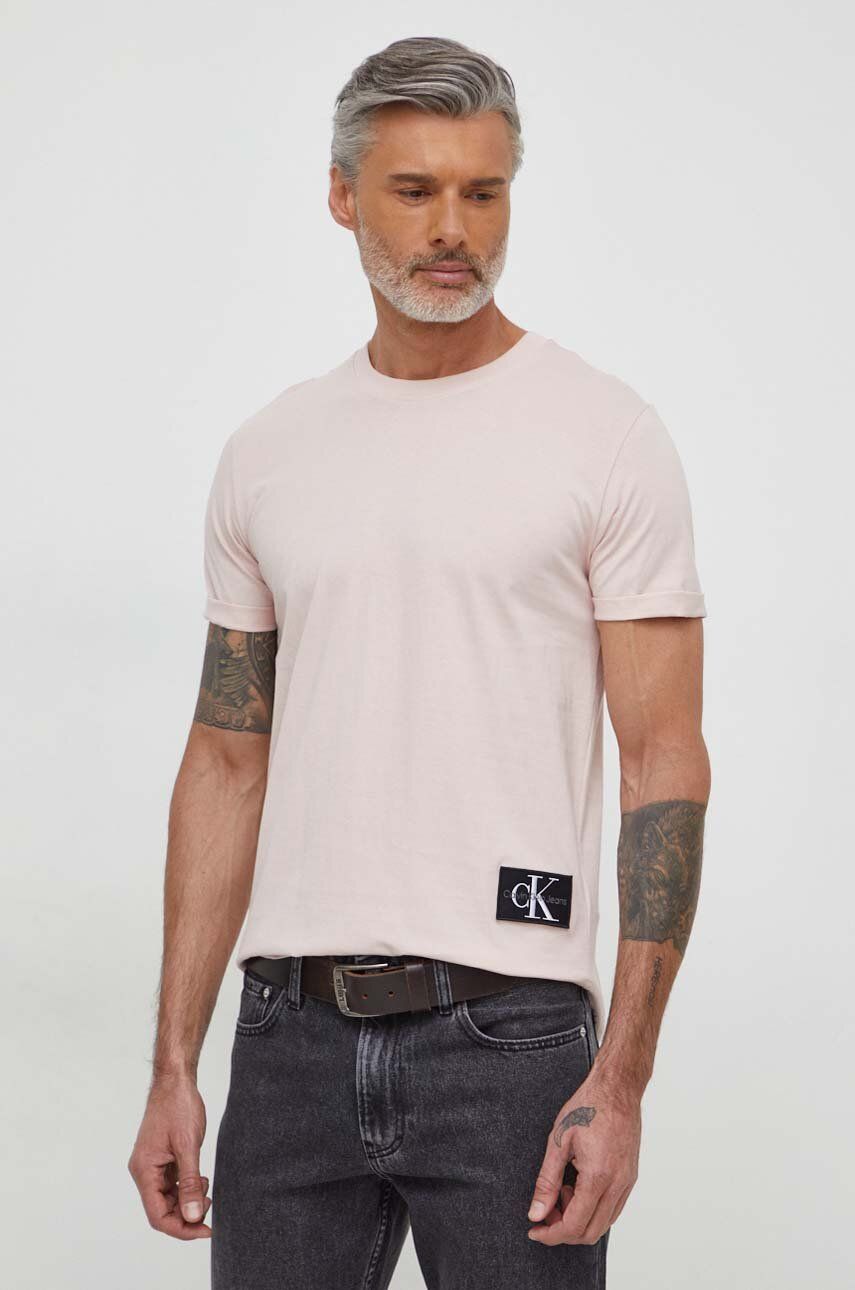 Levně Bavlněné tričko Calvin Klein Jeans hnědá barva, s aplikací, J30J323482