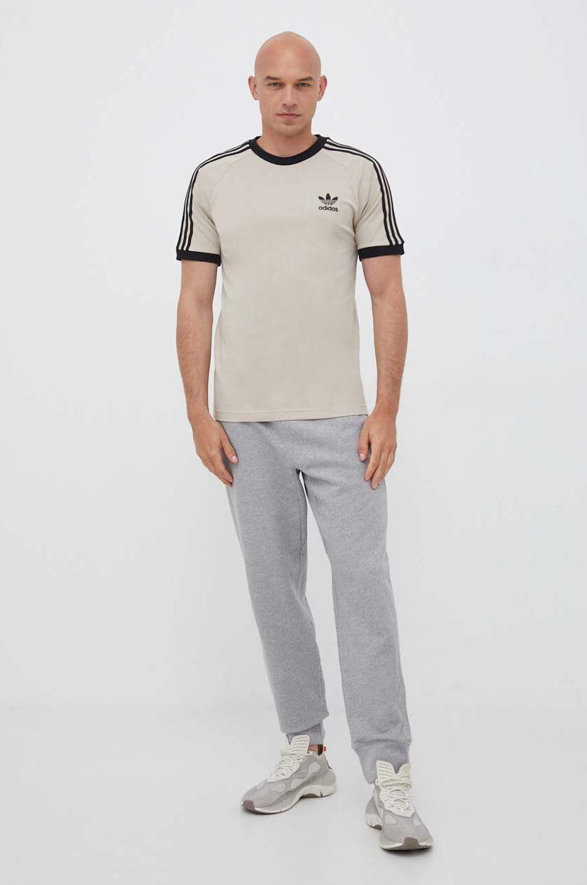 adidas Originals t-shirt bawełniany kolor beżowy z aplikacją