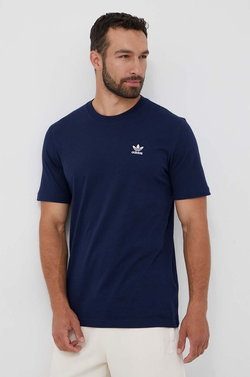 Bavlněné tričko adidas Originals s aplikací - modrá -  100 % Bavlna