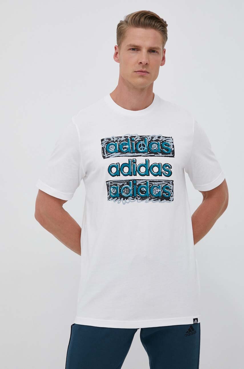 

Бавовняна футболка adidas колір білий з принтом