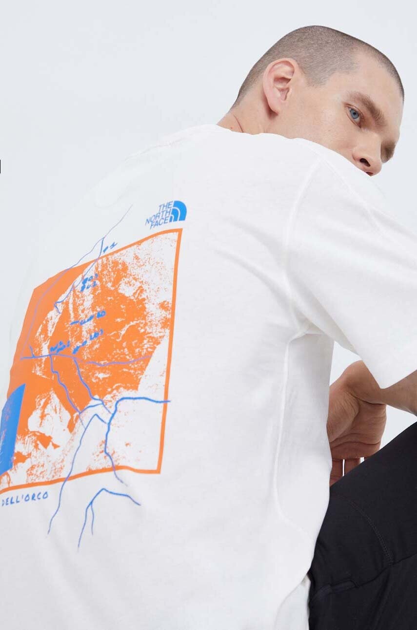 

Бавовняна футболка The North Face колір бежевий з принтом