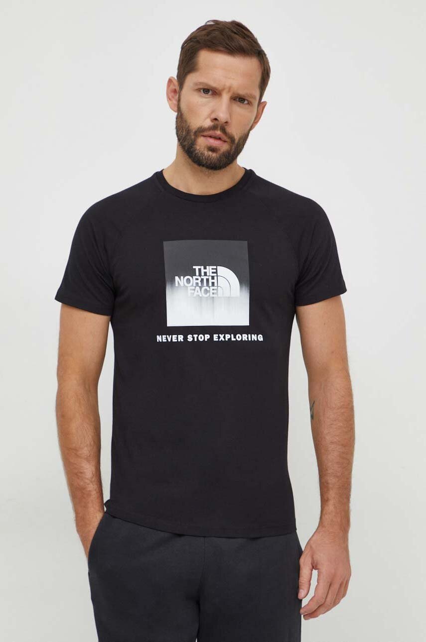 

Памучна тениска The North Face в черно с принт, Черен