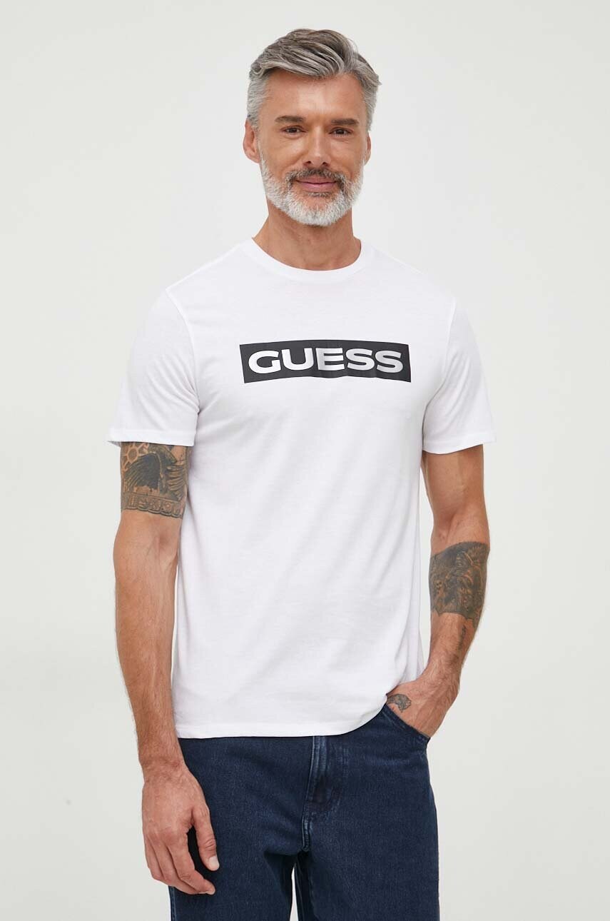 

Памучна тениска Guess в бяло с принт, Бял