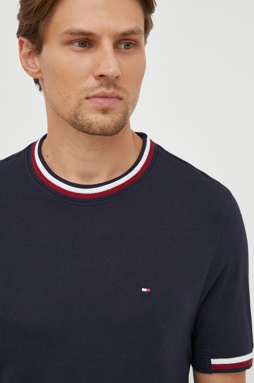 

Хлопковая футболка Tommy Hilfiger цвет синий однотонный