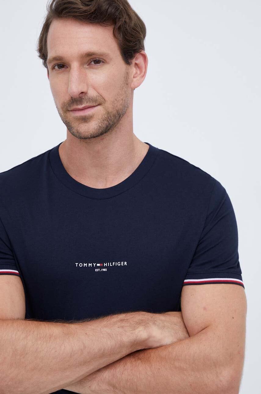 Levně Bavlněné tričko Tommy Hilfiger tmavomodrá barva, s aplikací, MW0MW32584