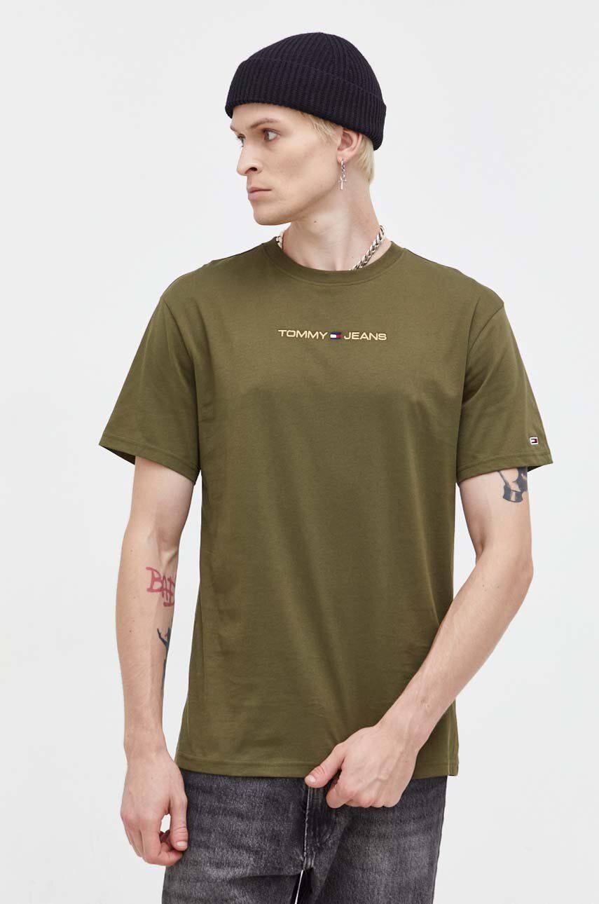 Bavlněné tričko Tommy Jeans zelená barva, s aplikací - zelená -  100 % Bavlna