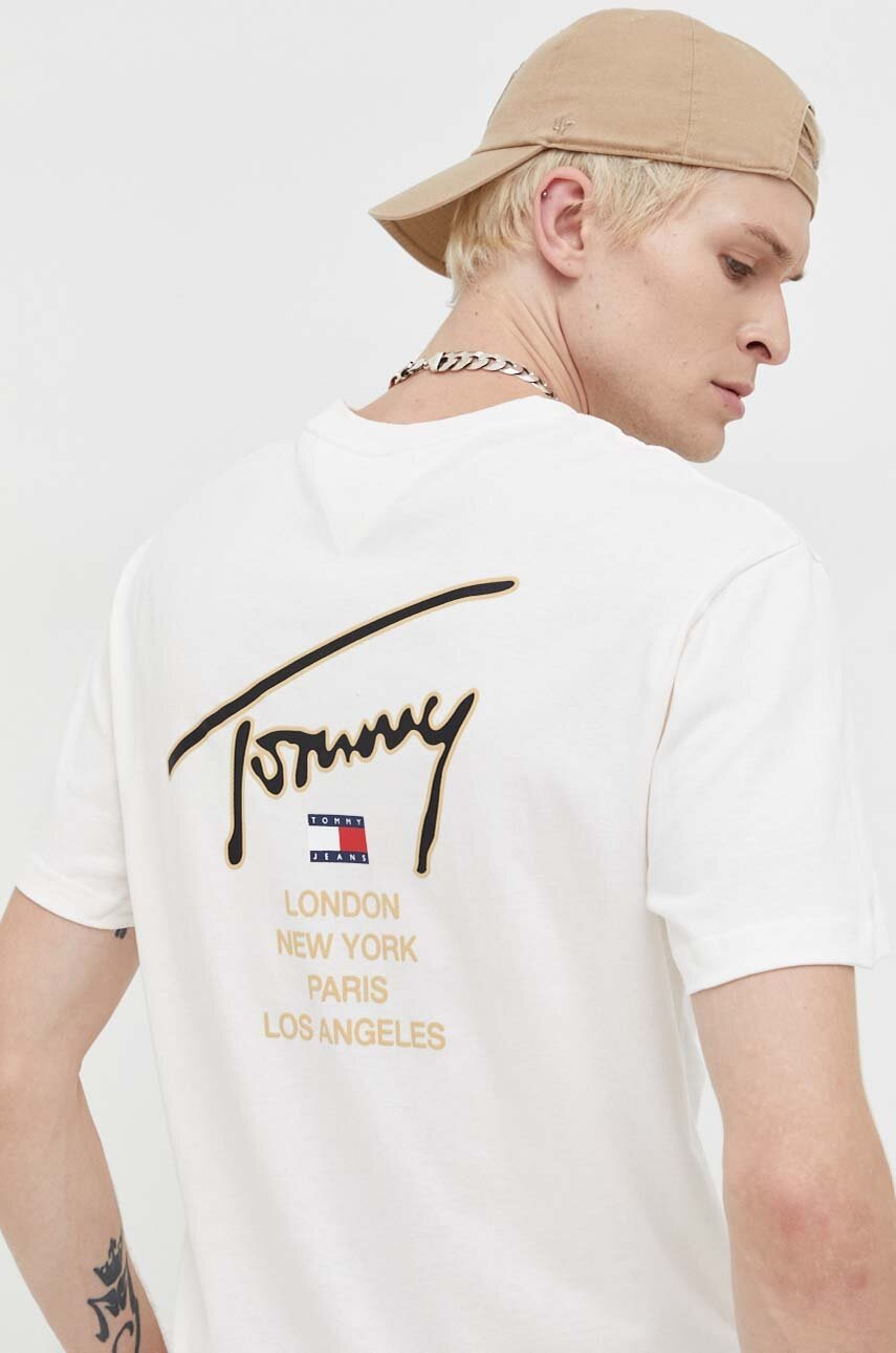 

Бавовняна футболка Tommy Jeans колір бежевий з принтом