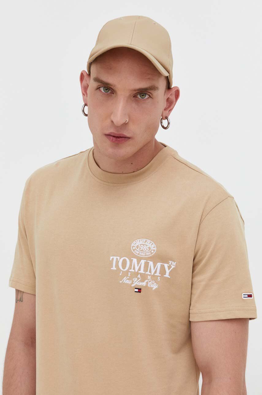 Levně Bavlněné tričko Tommy Jeans béžová barva, s aplikací