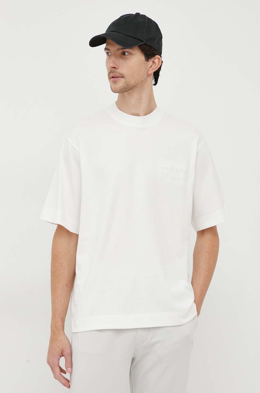 

Хлопковая футболка Lacoste цвет белый с аппликацией