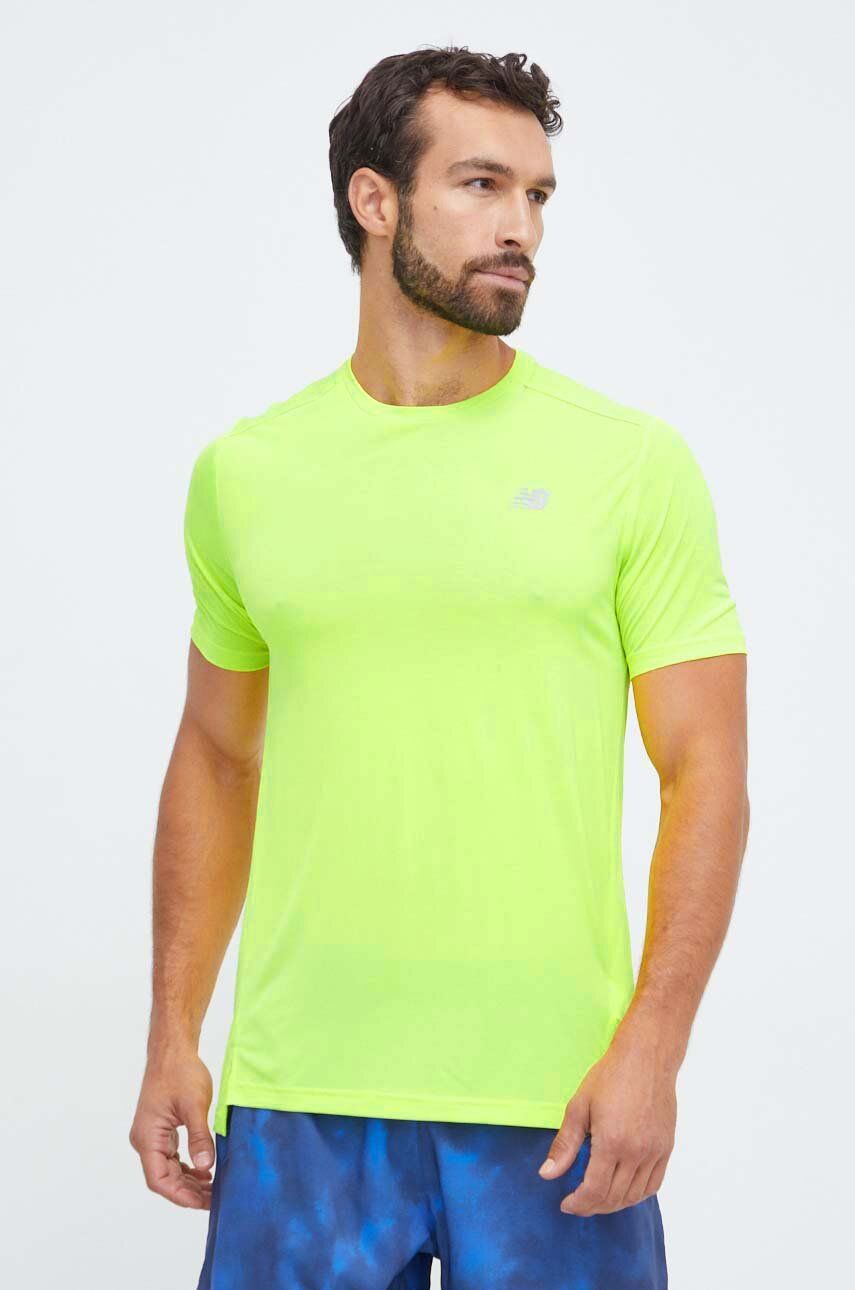 Běžecké tričko New Balance Accelerate zelená barva - zelená - 100 % Recyklovaný polyester