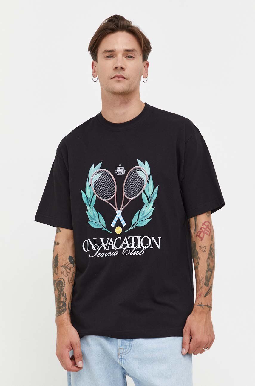 Bavlněné tričko On Vacation černá barva, s potiskem