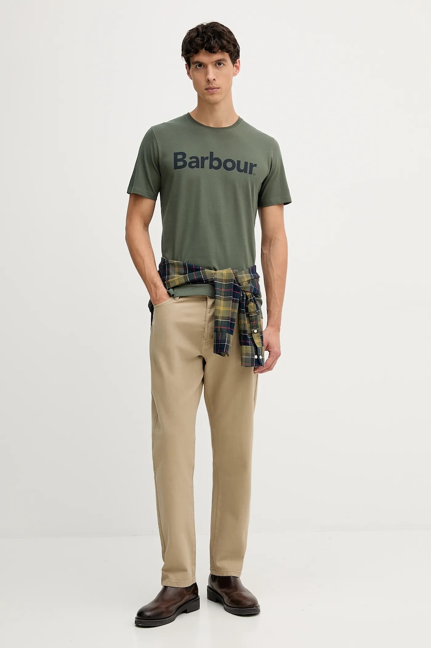 Хлопковая футболка Barbour ESSENTIALS цвет чёрный с принтом MTS0531 Хлопковая футболка Barbour ESSENTIALS цвет чёрный с принтом MTS0531