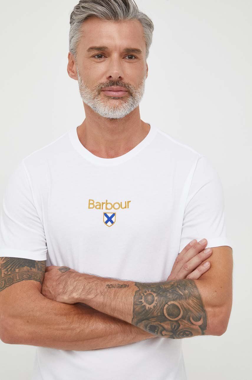 Bavlněné tričko Barbour bílá barva, s aplikací - bílá - 100 % Bavlna