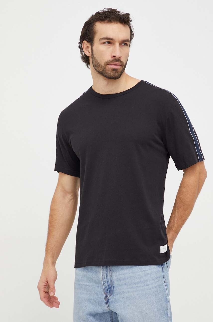 

Памучна тениска Tommy Hilfiger в черно с изчистен дизайн UM0UM03005, Черен