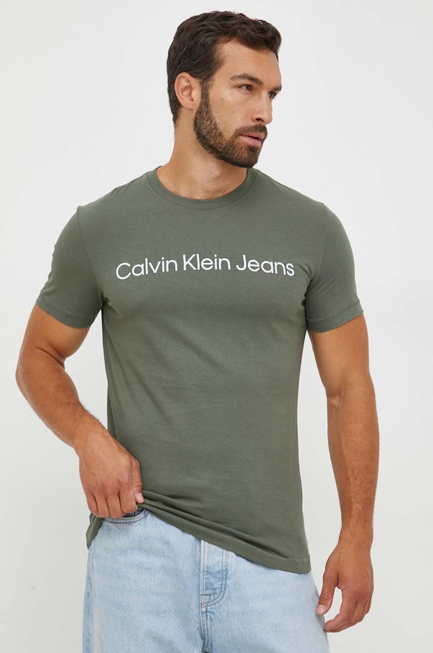 Bavlněné tričko Calvin Klein Jeans zelená barva, s potiskem - zelená - 100 % Bavlna