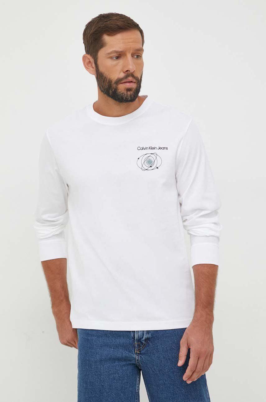 Bavlněné tričko s dlouhým rukávem Calvin Klein Jeans bílá barva, s potiskem - bílá - 100 % Bavlna