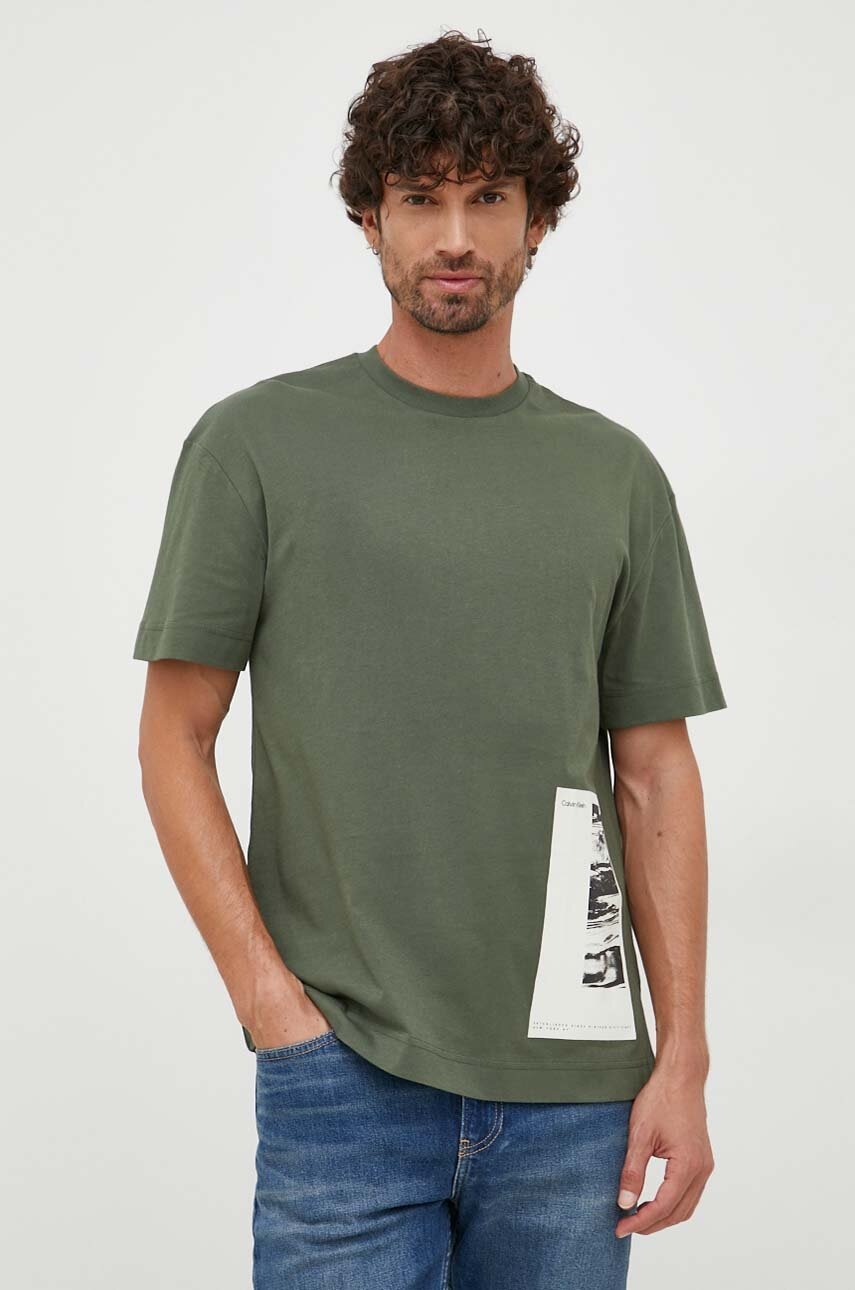 

Памучна тениска Calvin Klein в зелено с принт, Зелен