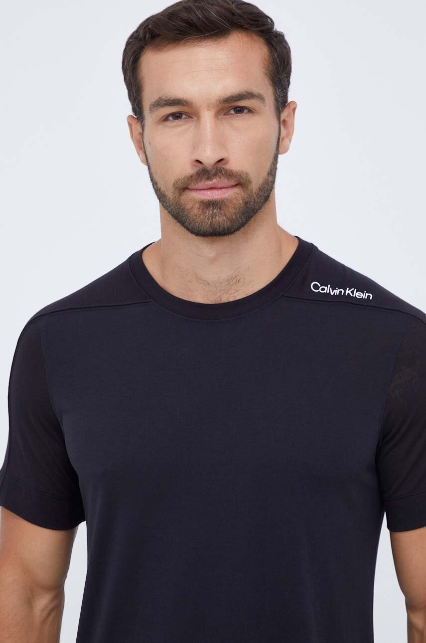 

Тениска за трениране Calvin Klein Performance в черно с изчистен дизайн, Черен