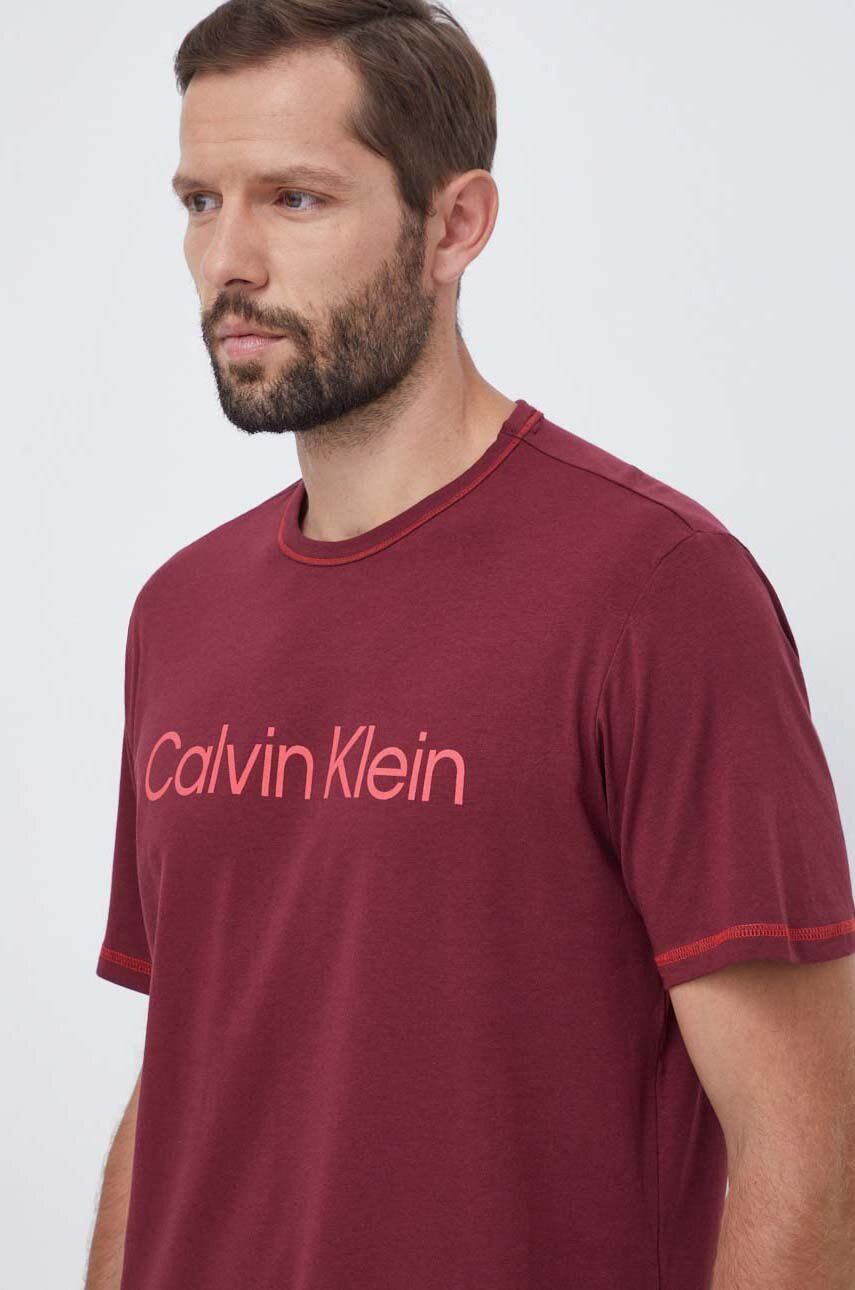 Tričko Calvin Klein Underwear vínová barva, s potiskem - burgundské - 95 % Bavlna