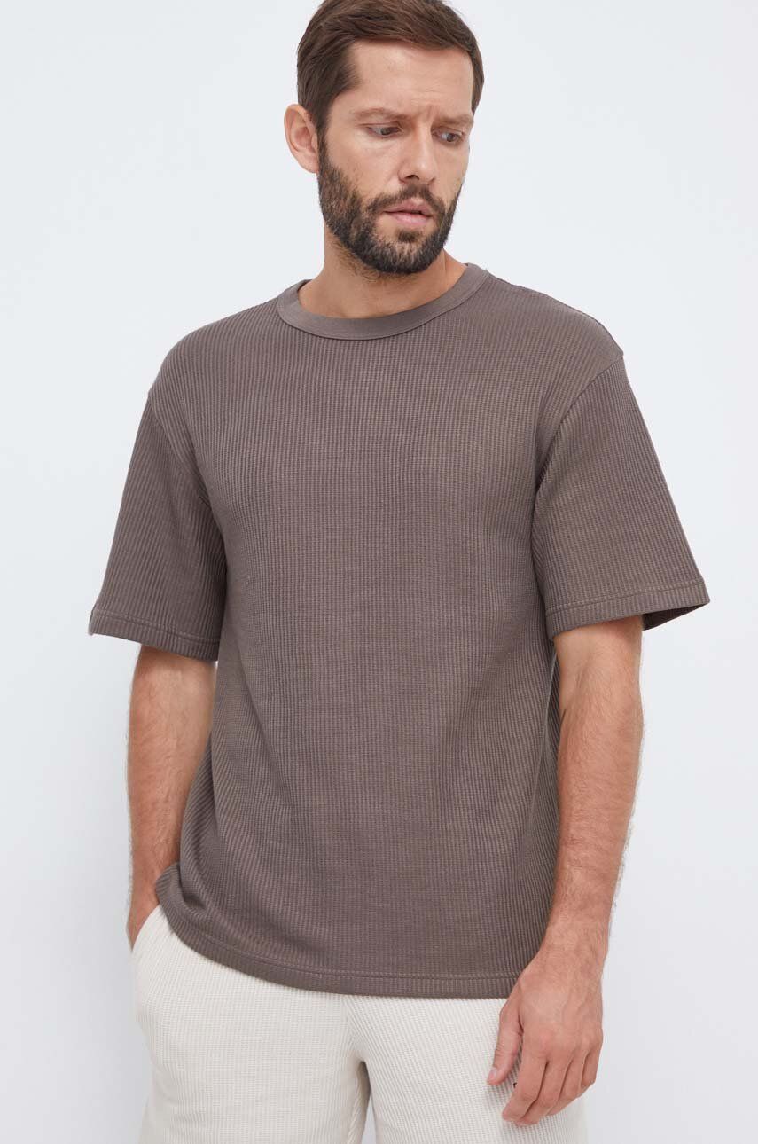Tričko Reebok Classic hnědá barva - hnědá - Hlavní materiál: 70 % Bavlna