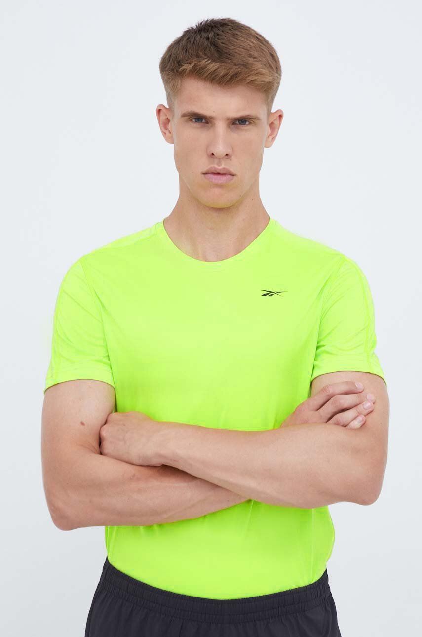 Levně Tréninkové tričko Reebok Tech zelená barva