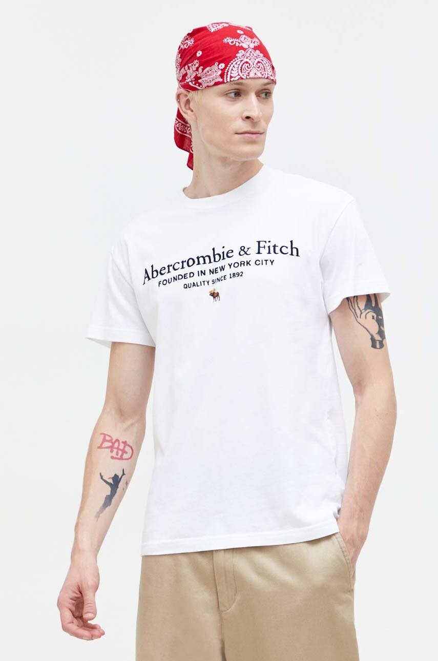 Abercrombie & Fitch tricou din bumbac barbati, culoarea alb, cu imprimeu