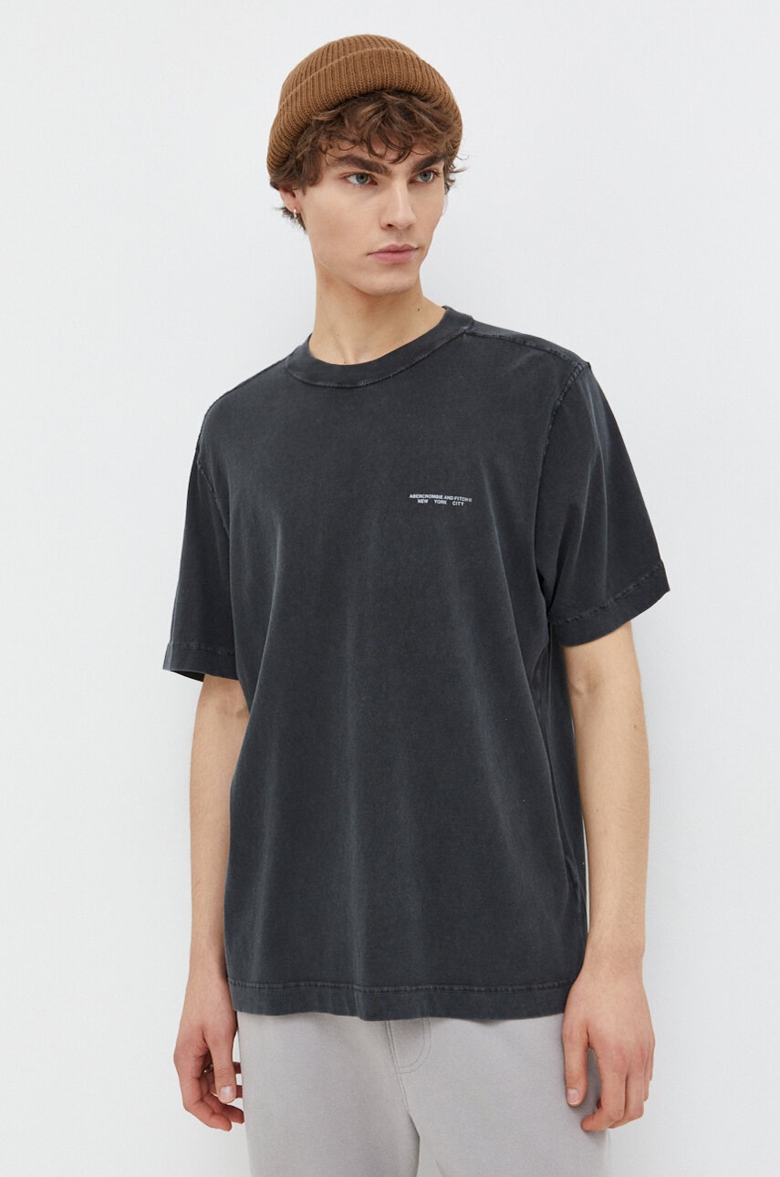 

Памучна тениска Abercrombie & Fitch в черно с принт, Черен