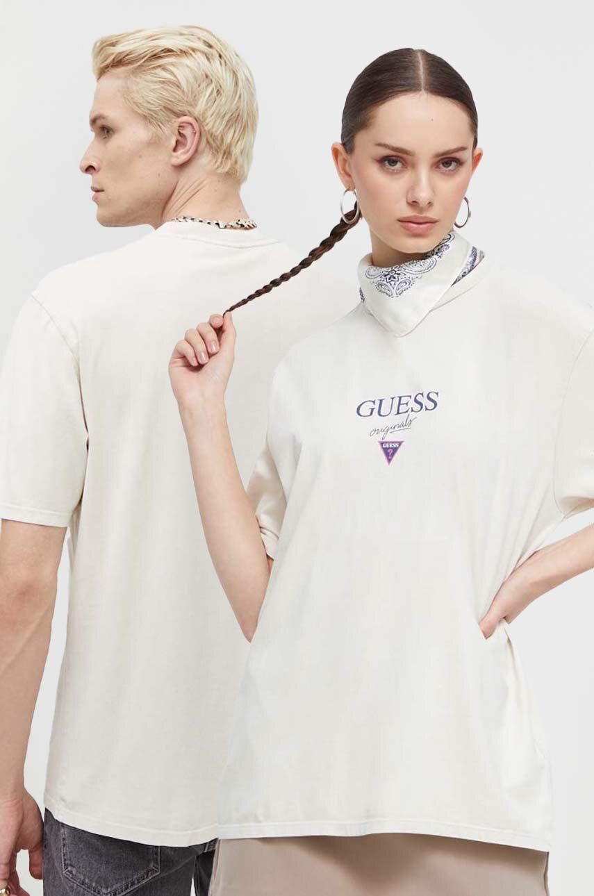 Levně Bavlněné tričko Guess Originals béžová barva, s potiskem