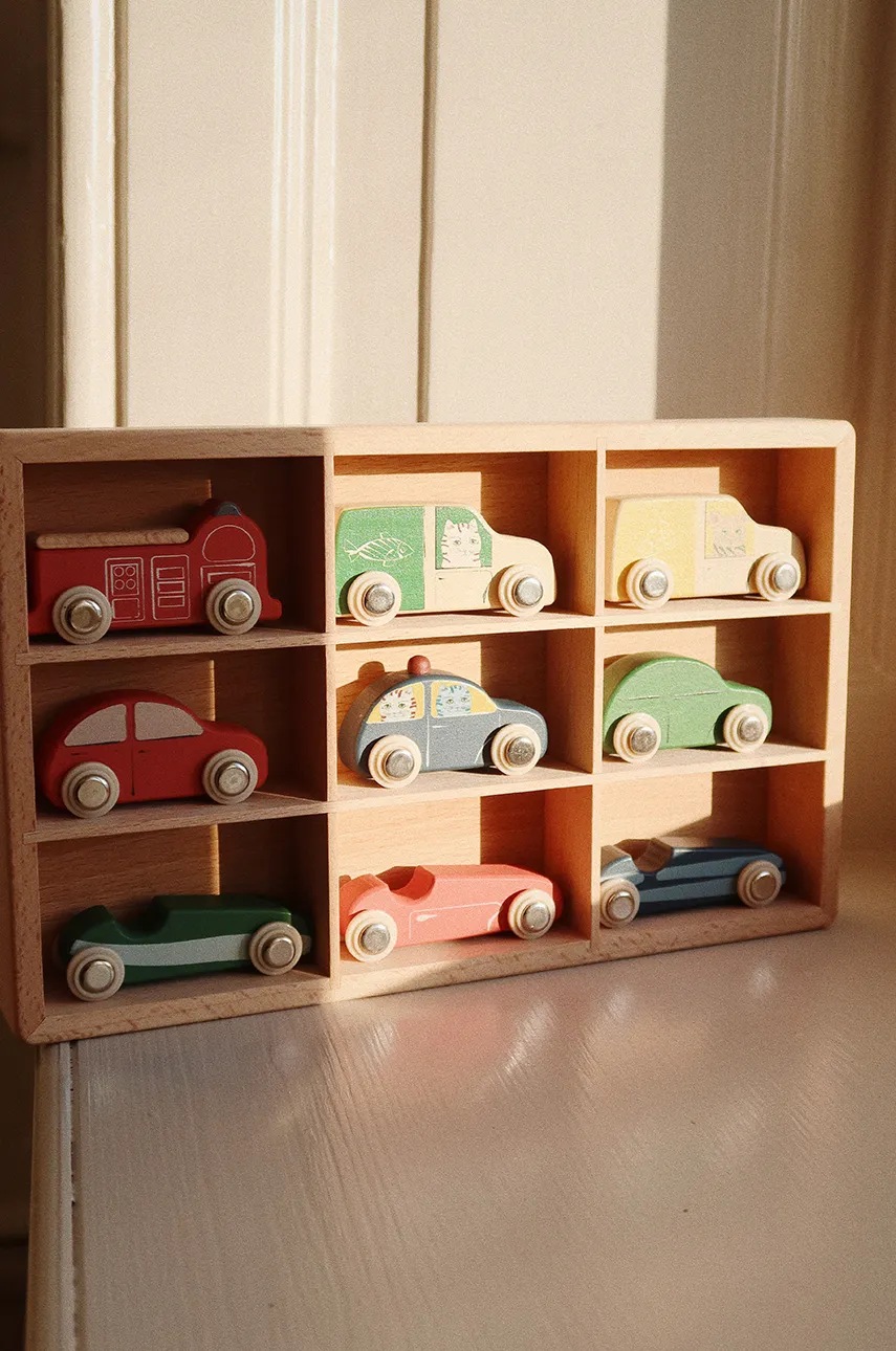

Комплект коли играчки Konges Sløjd WOODEN MINI CARS FSC KS101744, Бежов