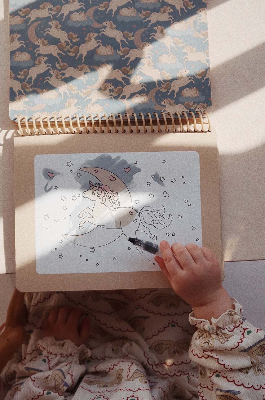 

Книжка за оцветяване с вода Konges Sløjd MAGIC WATER BOOK FSC KS5242, Бежов