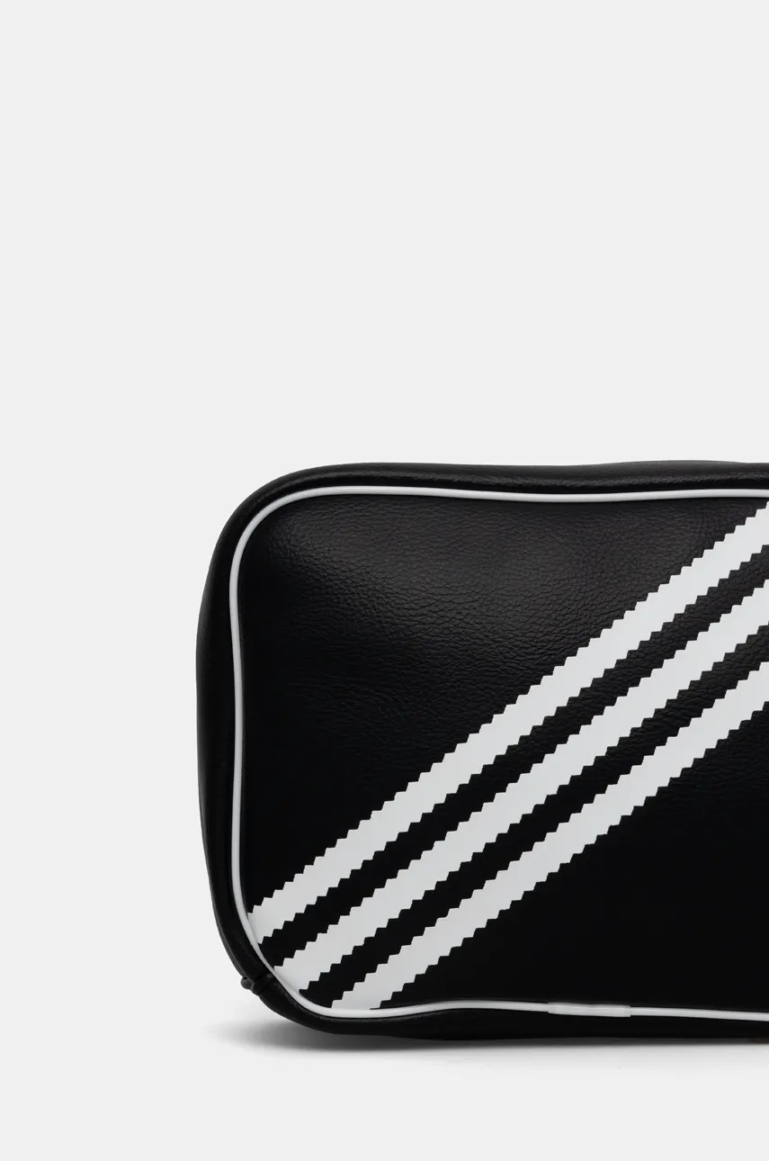 Νεσεσέρ καλλυντικών adidas Originals χρώμα: μαύρο, IZ1759 φωτογραφία