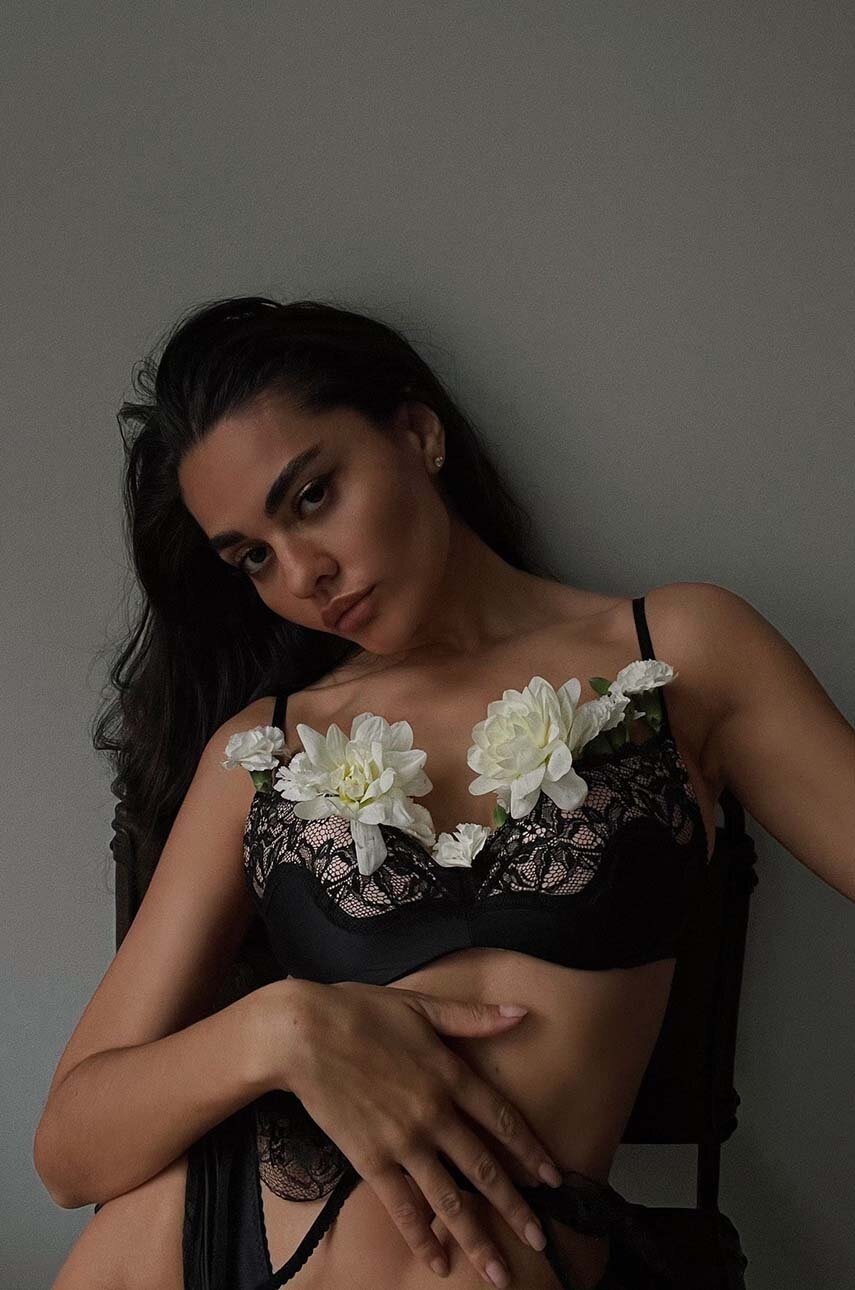 Podprsenka GOD SAVE QUEENS SCARLETT WIRE-FREE PUSH UP BRA (obrázek 7)