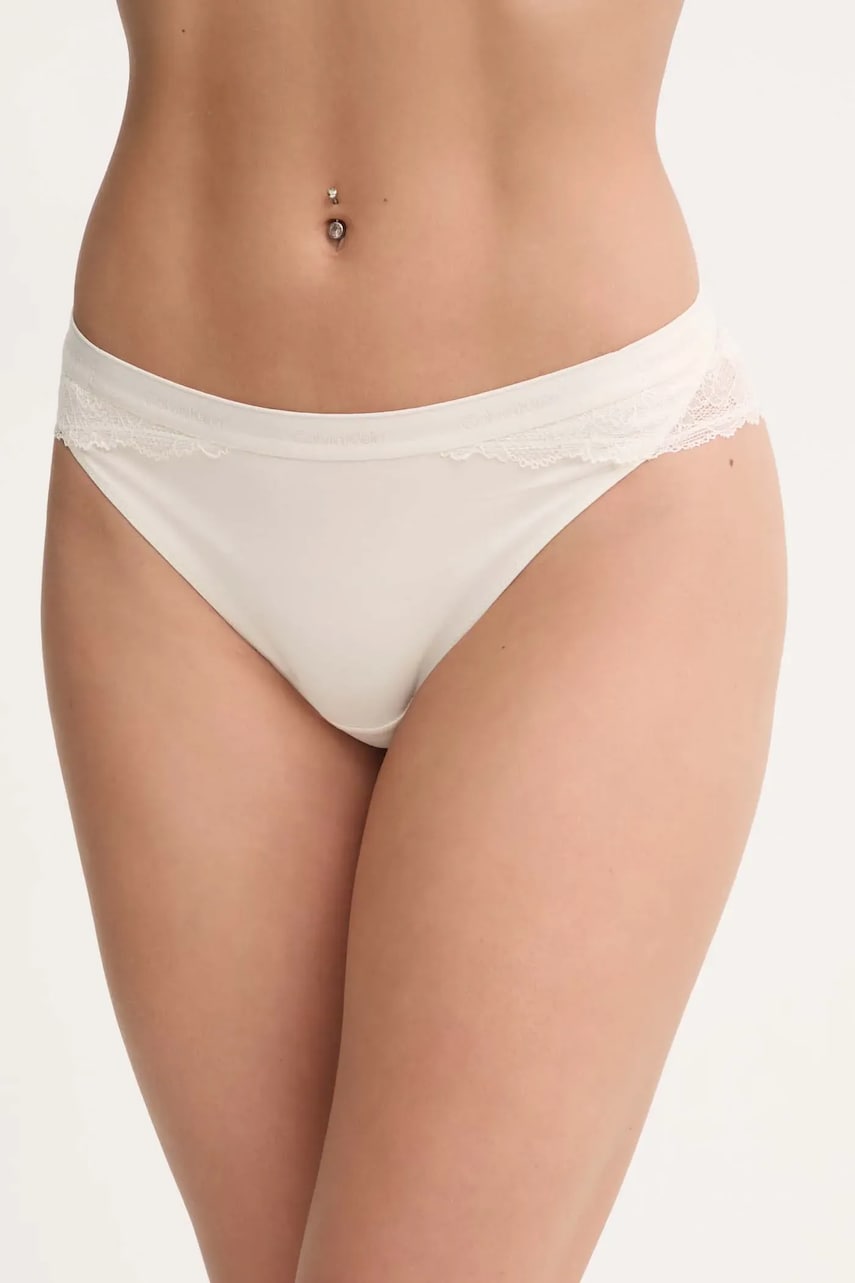 

Бикини Calvin Klein Underwear в бяло от полупрозрачна материя 000QF7979E, Бежов