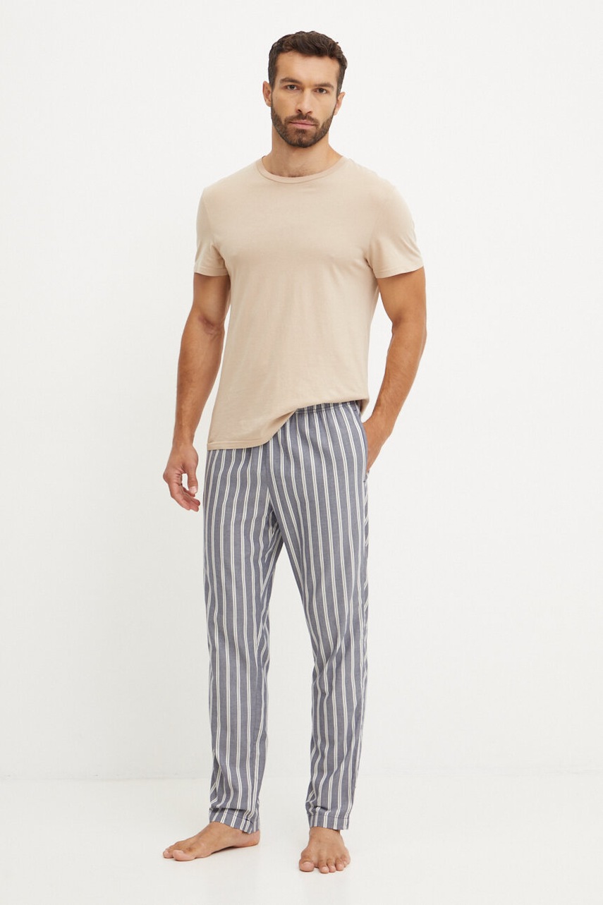 

Памучно долнище на пижама United Colors of Benetton в тъмносиньо с десен 42FK4F00A, Тъмносин
