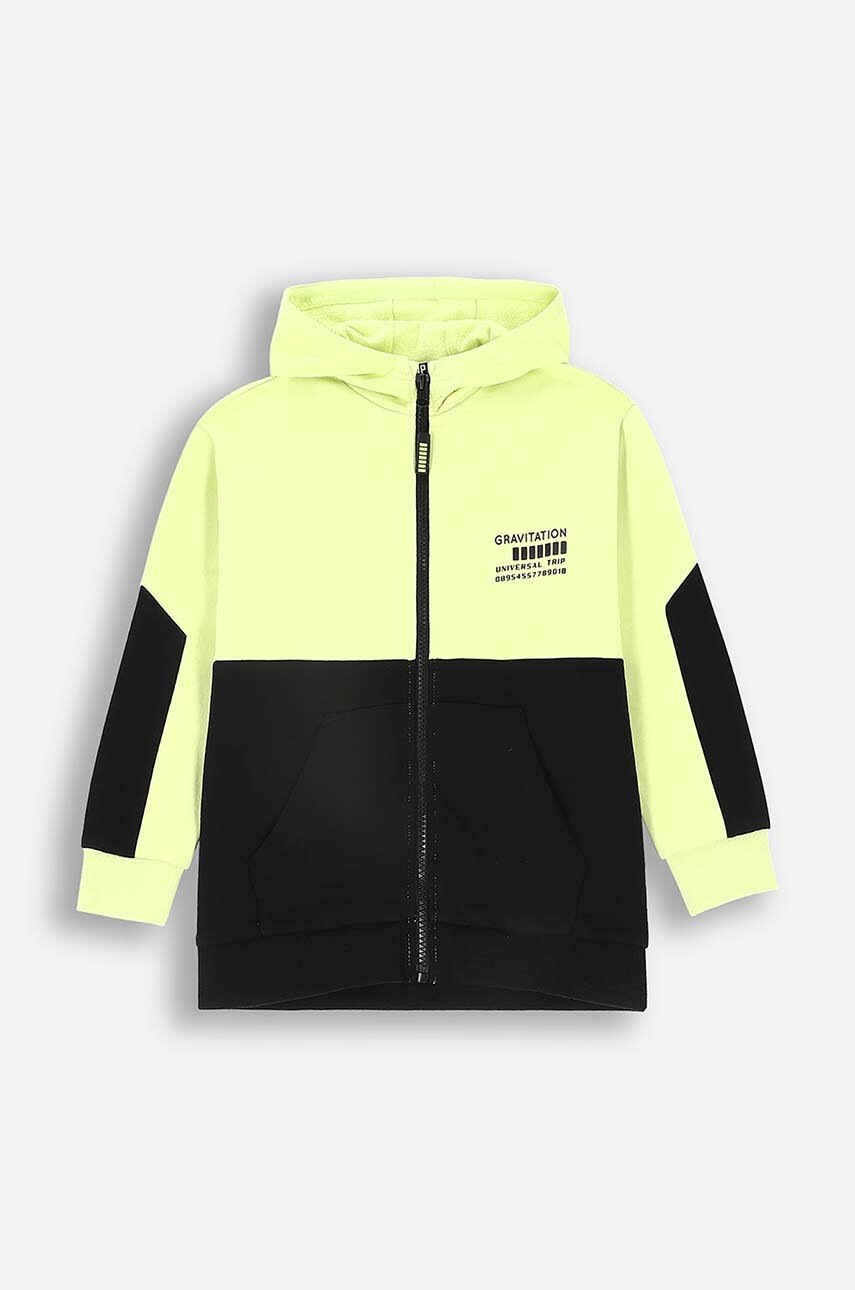 Детская хлопковая кофта Coccodrillo цвет зелёный с капюшоном с принтом WORLD OF PIXEL BOY KIDS Детская хлопковая кофта Coccodrillo цвет зелёный с капюшоном с принтом WORLD OF PIXEL BOY KIDS