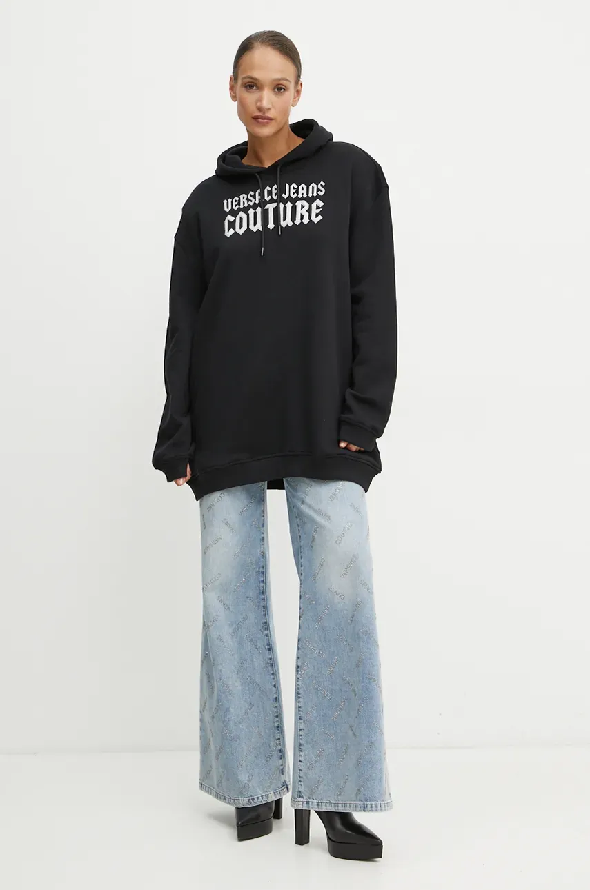 Хлопковая кофта Versace Jeans Couture женская цвет чёрный с капюшоном с аппликацией 77HAIL03 CF00L Хлопковая кофта Versace Jeans Couture женская цвет чёрный с капюшоном с аппликацией 77HAIL03 CF00L