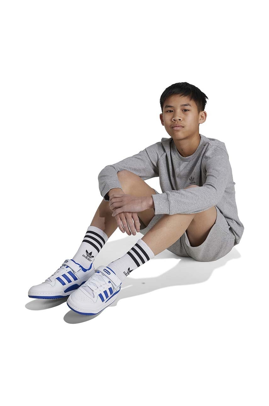 adidas Originals longsleeve din bumbac pentru copii LONG SLEEVE culoarea gri, melanj, IX5306 adidas Originals longsleeve din bumbac pentru copii LONG SLEEVE culoarea gri, melanj, IX5306