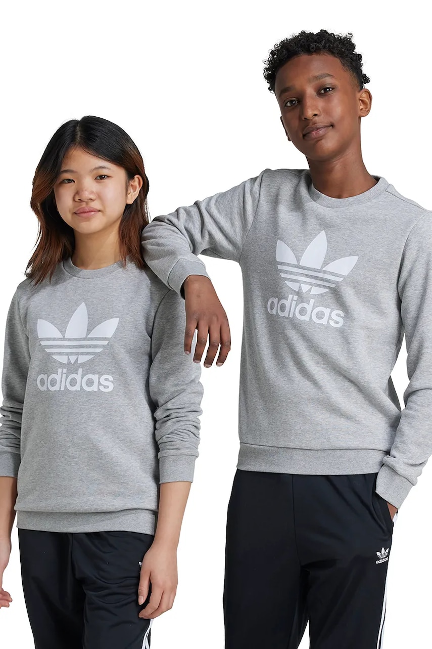 adidas Originals bluza copii TREFOIL CREW culoarea gri, cu imprimeu, IY7436 adidas Originals bluza copii TREFOIL CREW culoarea gri, cu imprimeu, IY7436