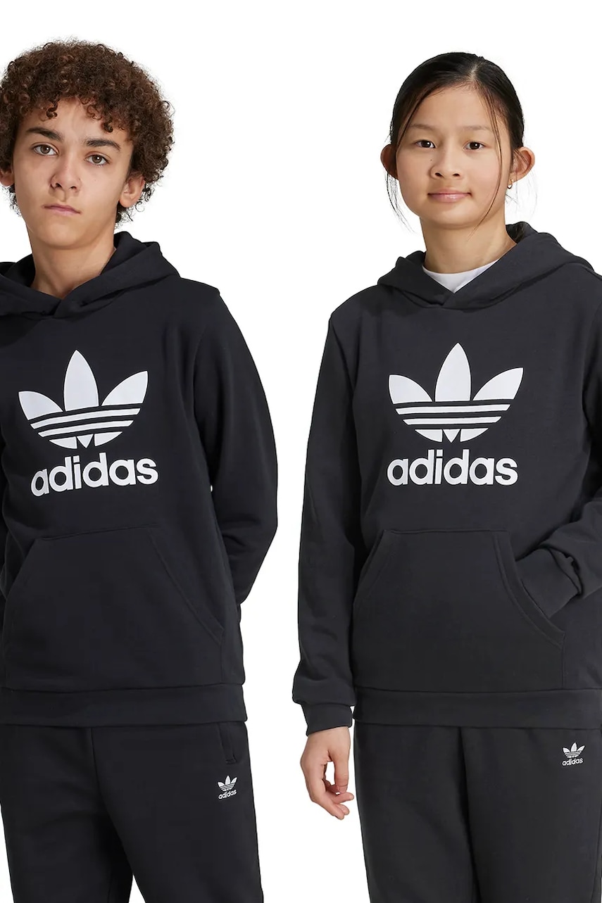 adidas Originals bluza copii TREFOIL HOODIE culoarea negru, cu glugă, cu imprimeu, IY7446 adidas Originals bluza copii TREFOIL HOODIE culoarea negru, cu glugă, cu imprimeu, IY7446
