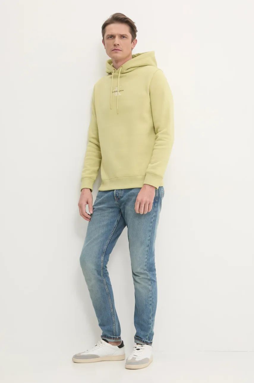 Кофта Calvin Klein Jeans мужская цвет зелёный с капюшоном с аппликацией J30J325629 Кофта Calvin Klein Jeans мужская цвет зелёный с капюшоном с аппликацией J30J325629