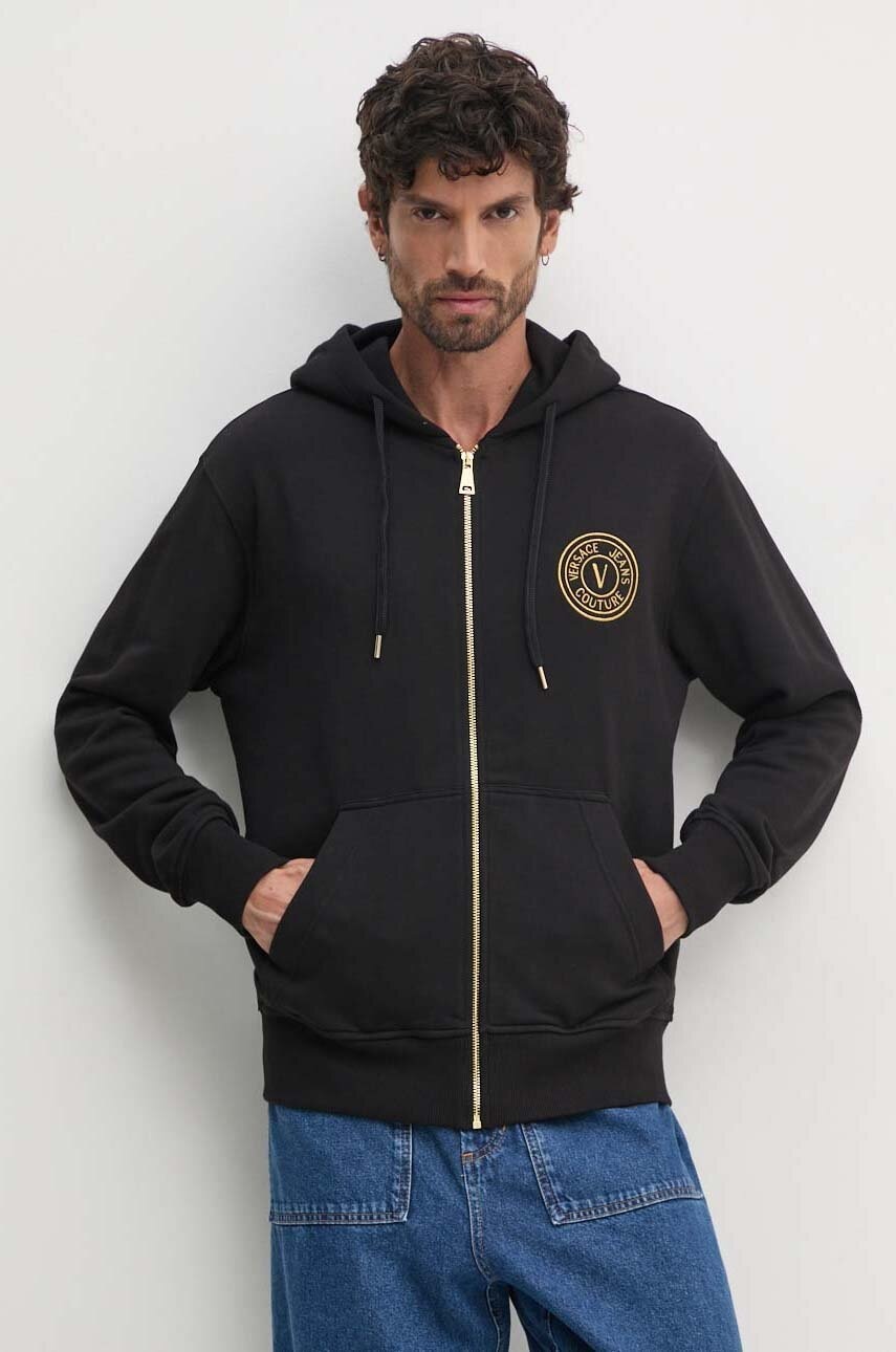 Versace Jeans Couture hanorac de bumbac barbati, culoarea negru, cu glugă, cu imprimeu, 77GAIT00 CF00T Versace Jeans Couture hanorac de bumbac barbati, culoarea negru, cu glugă, cu imprimeu, 77GAIT00 CF00T