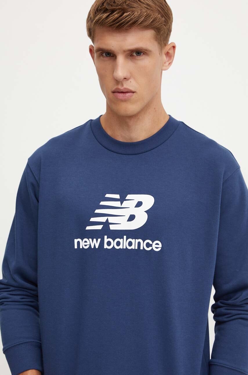New Balance bluza barbati, culoarea albastru marin, cu imprimeu, MT41500NNY