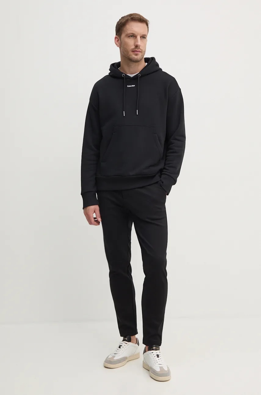 Кофта Calvin Klein мужская цвет чёрный с капюшоном с аппликацией K10K112871 Кофта Calvin Klein мужская цвет чёрный с капюшоном с аппликацией K10K112871