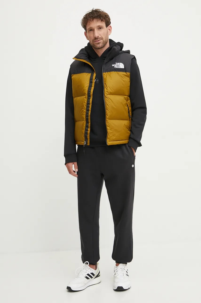 Кофта для тренинга Calvin Klein Performance цвет чёрный с капюшоном с аппликацией 00GMF4W302 Кофта для тренинга Calvin Klein Performance цвет чёрный с капюшоном с аппликацией 00GMF4W302