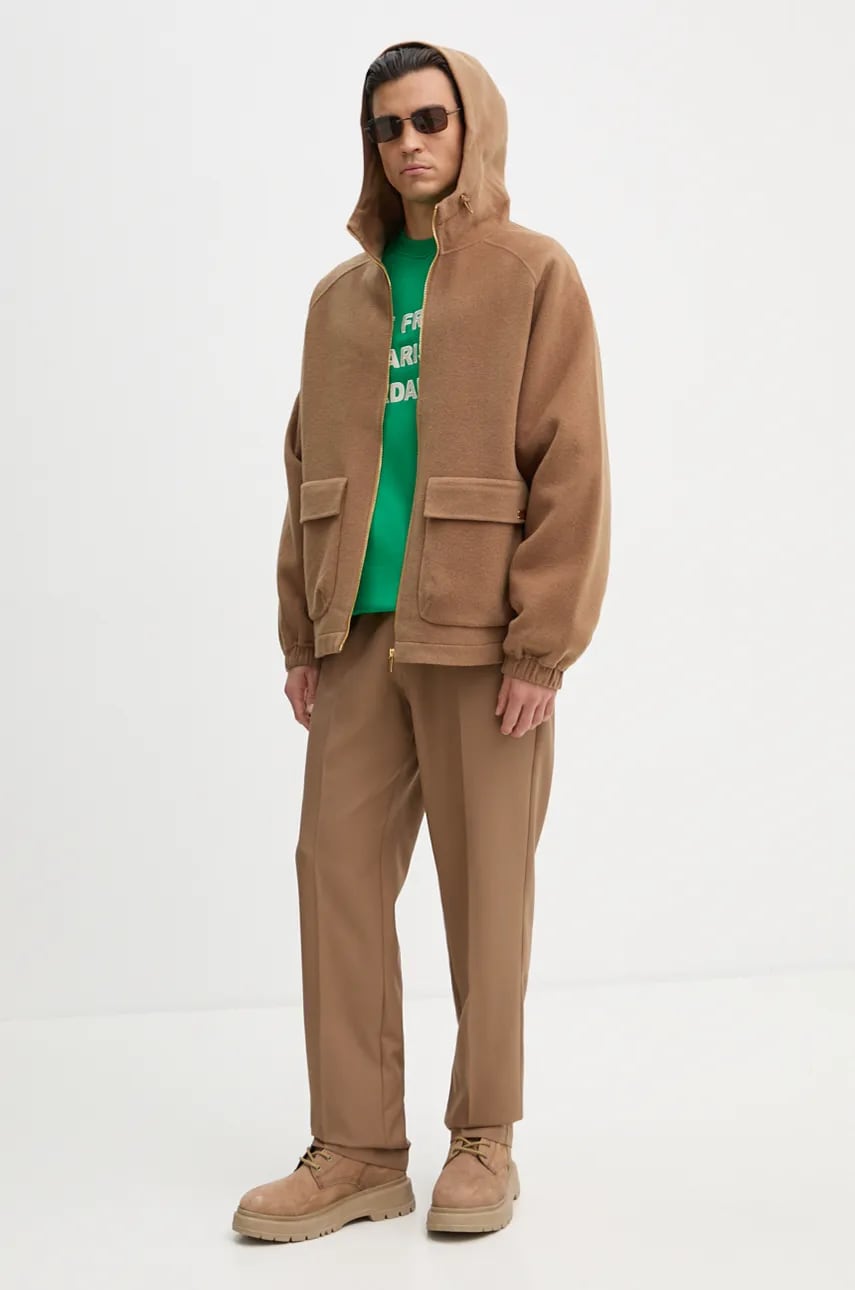 Хлопковая кофта Drôle de Monsieur Le Sweatshirt Slogan мужская цвет зелёный с аппликацией E.SW149.CO127.GN Le Sweatshirt Slogan Хлопковая кофта Drôle de Monsieur Le Sweatshirt Slogan мужская цвет зелёный с аппликацией E.SW149.CO127.GN Le Sweatshirt Slogan
